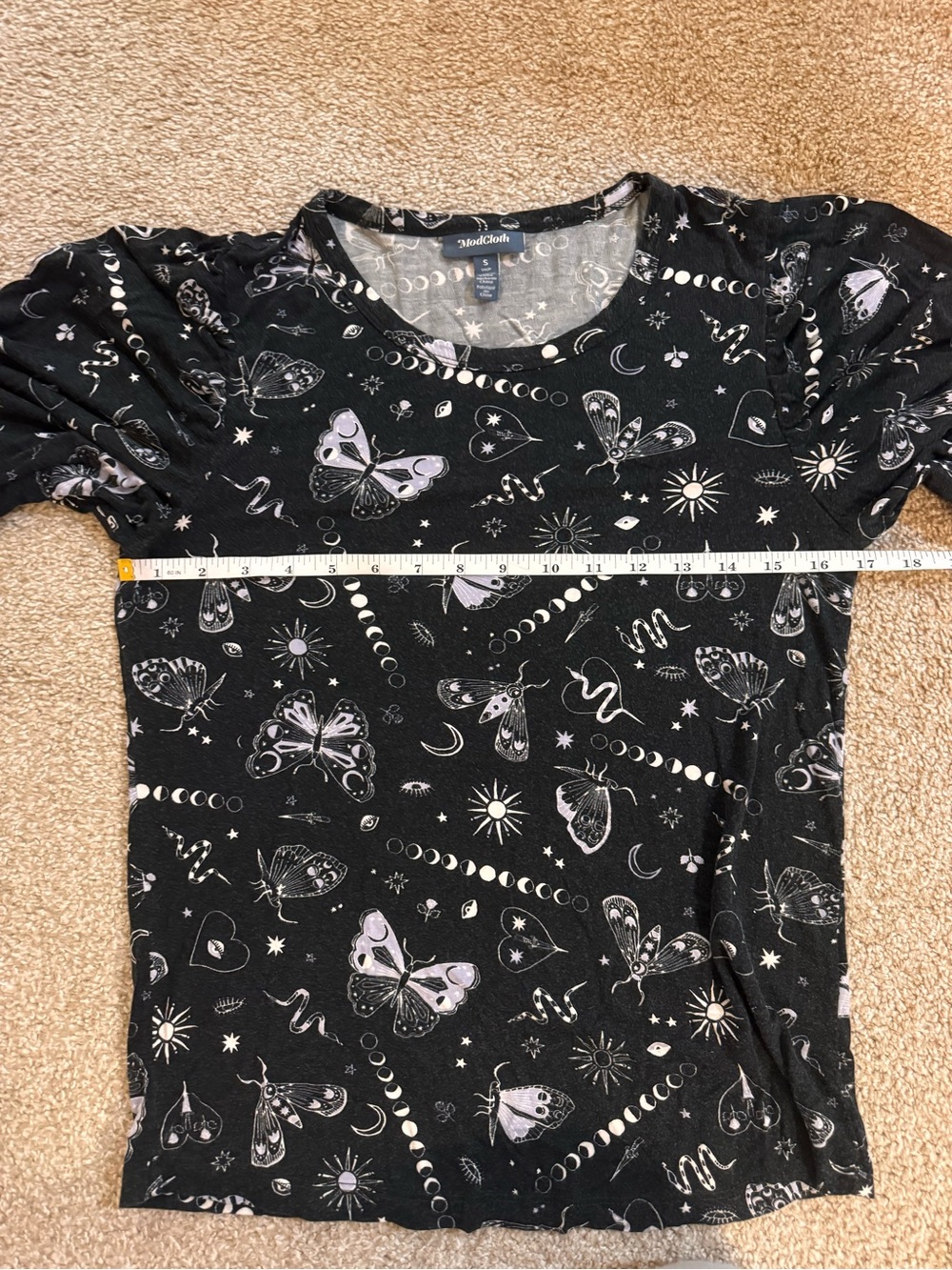 Black Celestial Print Long-Sleeve Women's Top - Picture 8 of 9